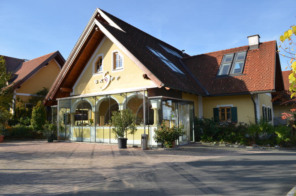 Weingut Skoff Original Hotel Gamlitz Exterior photo